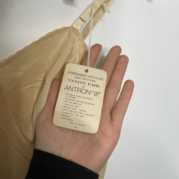 VTG 70s 80s Vanity Fair Nylon Tricot Slip Antron III WOMENS 32 S NWT DEADSTOCK - Picture 5 of 9